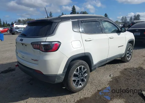 2021 Jeep Compass Trailhawk 4X4 z USA, uszkodzony, nr VIN 3C4NJDDB2MT589180